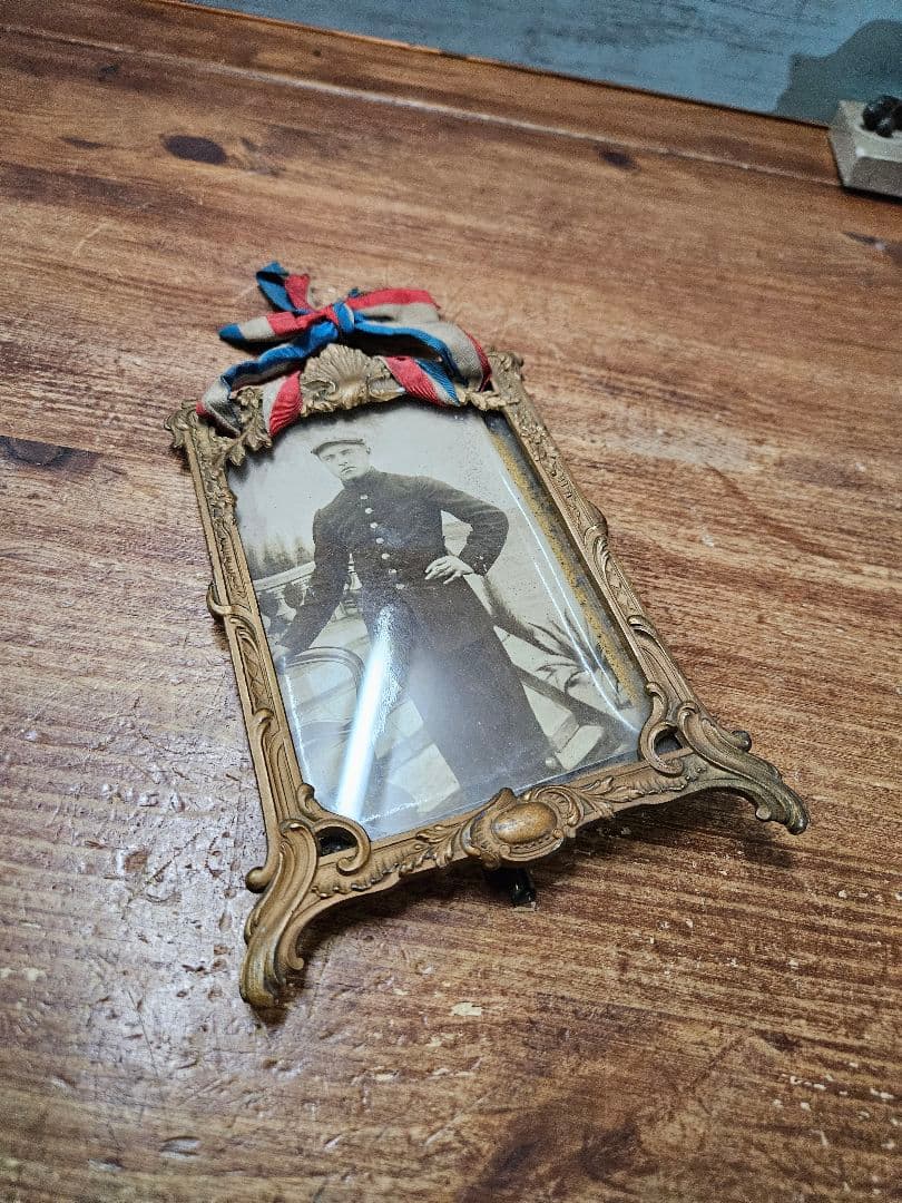 フランスアンティーク 真鍮のフォトフレーム 写真立て スタンド ガラス