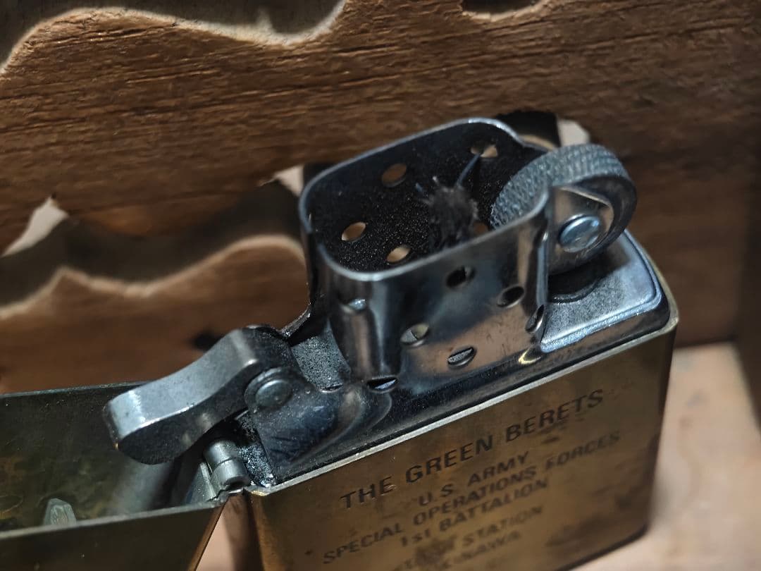 米軍放出品 zippo グリーンベレー特殊部隊