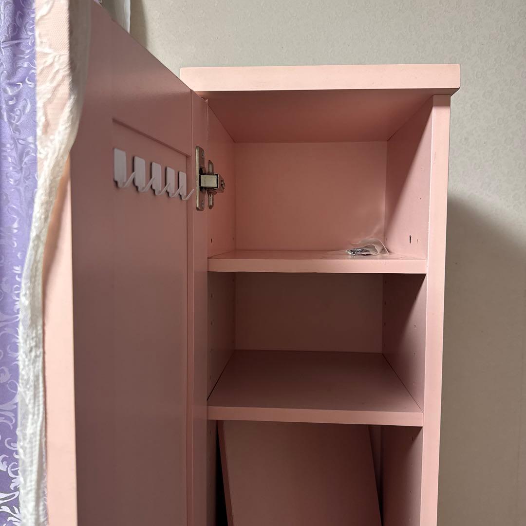 ハローキティ キティちゃん　レース付き　ミラー付きピンク棚