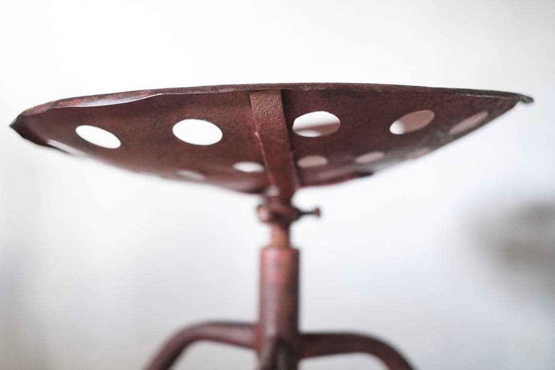 ビンテージ アイアン トラクタースツールアンティークアメリカインダストリアル椅子