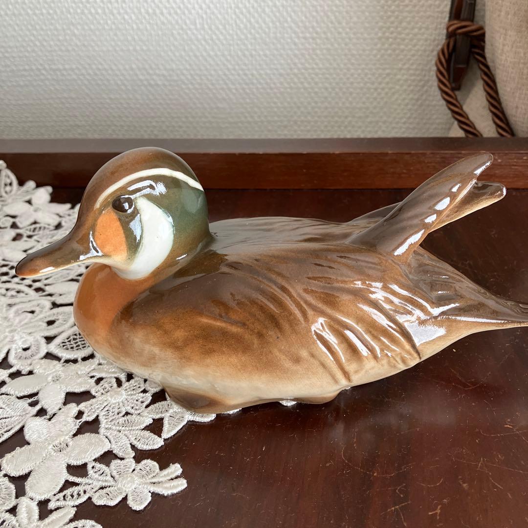 ロモノーソフ　鴨のフィギュア