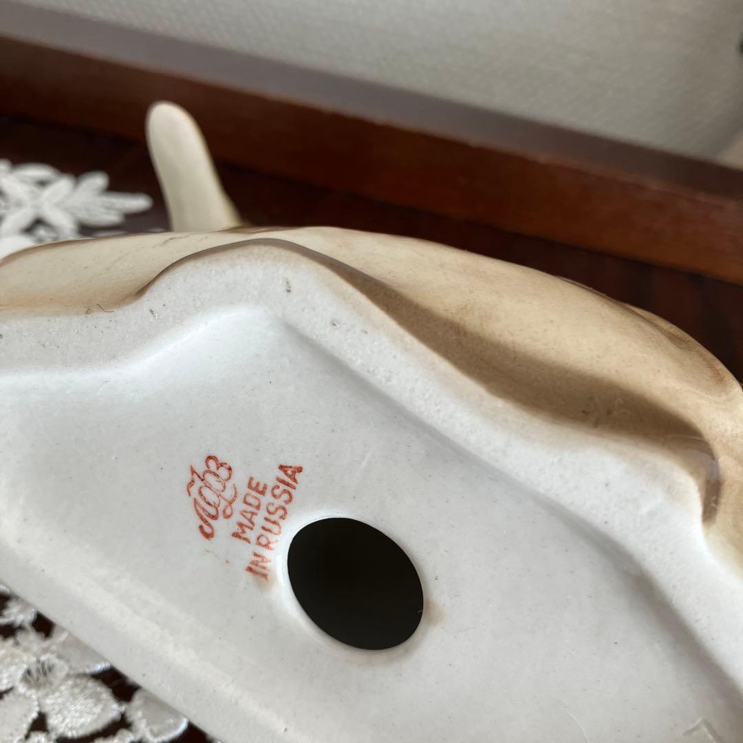 ロモノーソフ　鴨のフィギュア