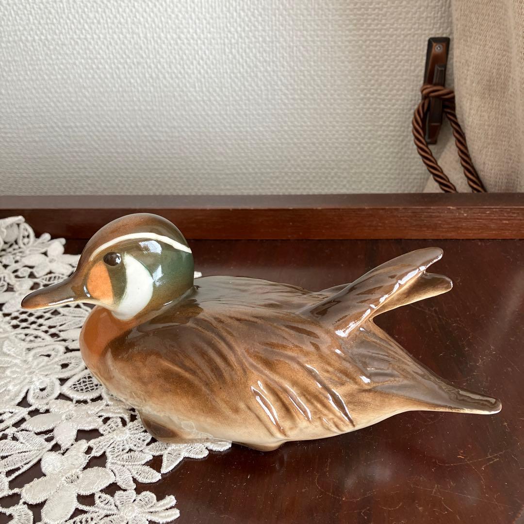 ロモノーソフ　鴨のフィギュア