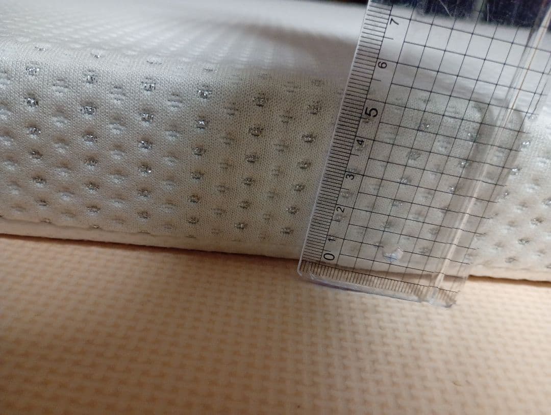 美品 GOKUMIN 三つ折りマットレス セミダブル