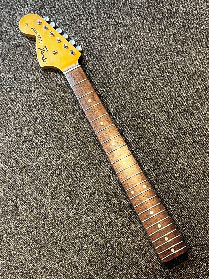 Stratocaster タイプ60'ラージヘッド ネック・リバースヘッド - メルカリ