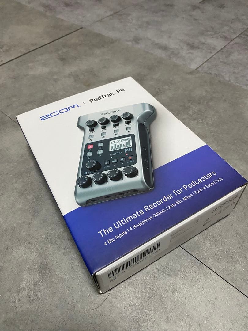 ZOOM PodTrak P4 レコーダー　ポッドキャスト