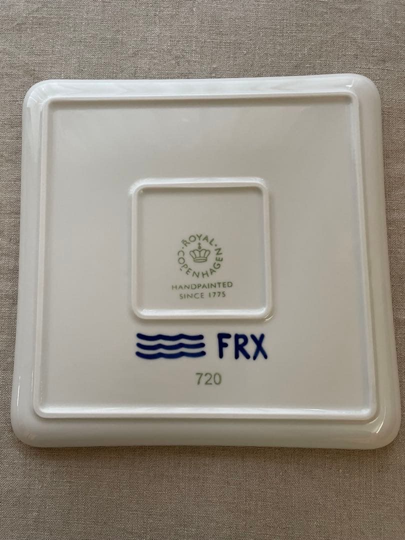 新品】ロイヤルコペンハーゲン スクエアデイッシュ メガ 20cm 2枚