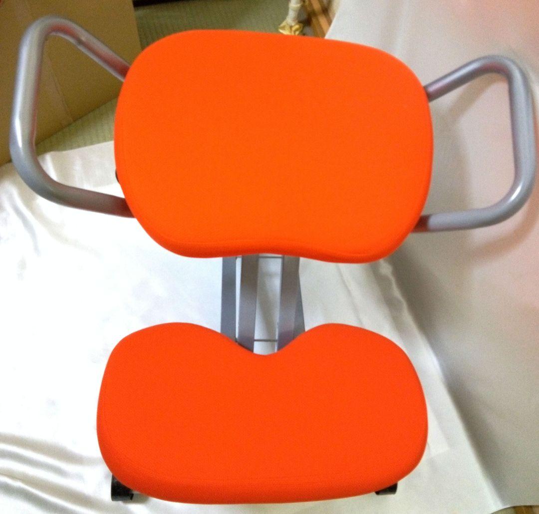 セール価格　バランスチェア　姿勢矯正椅子　プロポーションチェア　猫背、腰痛対策