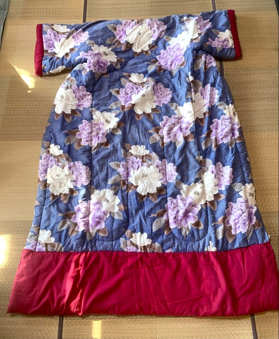 【昭和レトロ】 かいまき布団 掻巻 花柄 鮮やか 和模様 赤 紺 京都 日本製②
