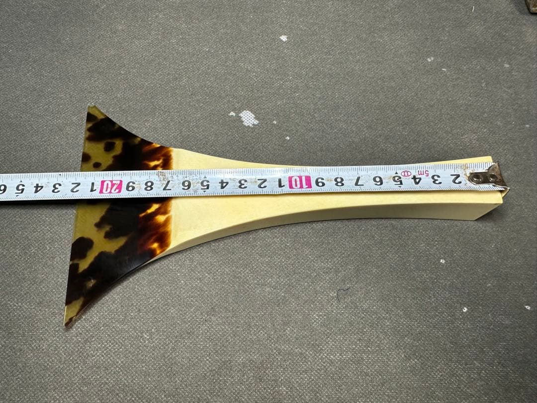 津軽三味線　鼈甲撥　撥　バチ　天然素材　和楽器　民謡　アンティーク　細密細工