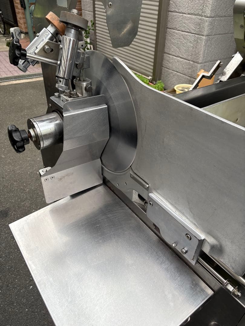 ミートスライサー　NBC-330L Ⅱ中古 動作品　なんつね