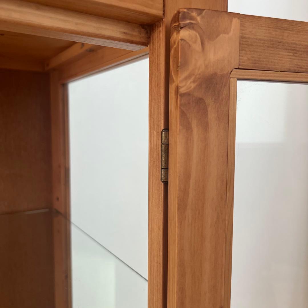 ディスプレイキャビネット　ガラスキャビネット　ガラス棚