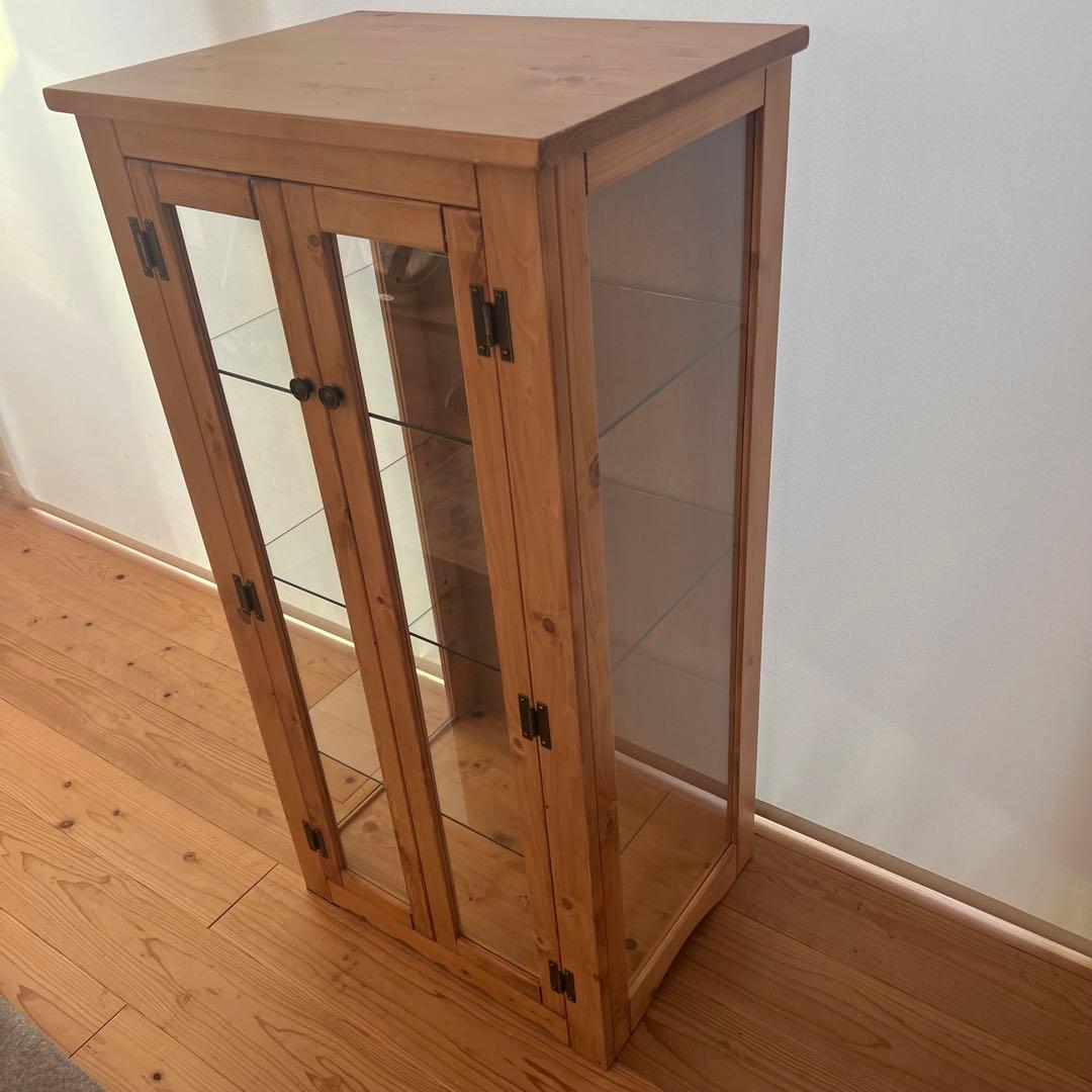 ディスプレイキャビネット　ガラスキャビネット　ガラス棚