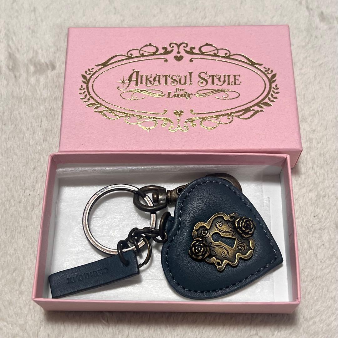 アイカツ! ゴシックヴィクトリア 白銀リリィ 本革キーチャーム - メルカリ