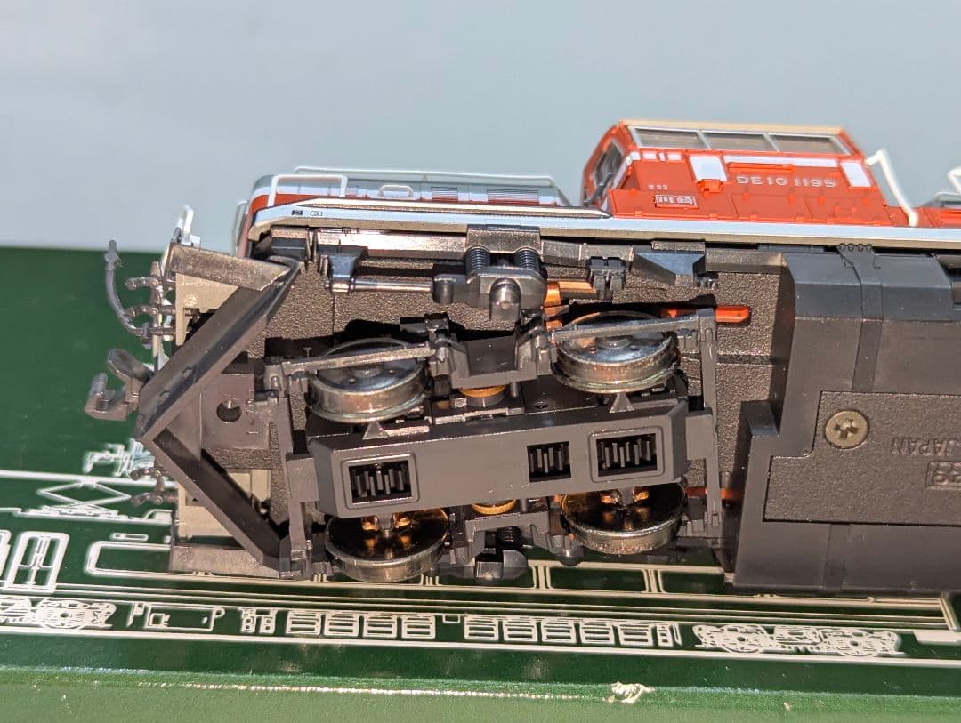 KATO DE10 HO 【1-703】 パーツ、インレタ取付済み残りあり。② - メルカリ