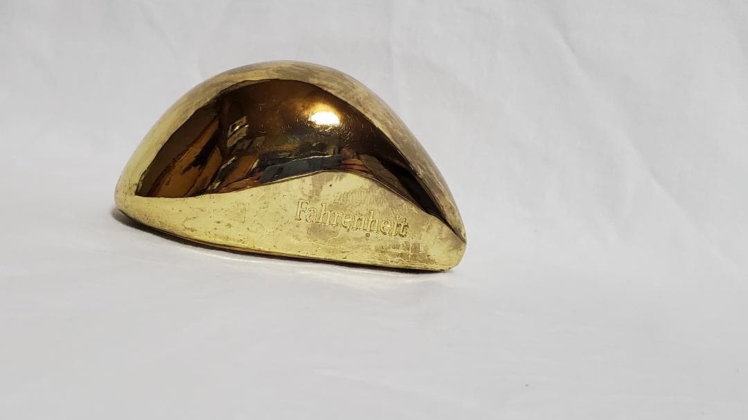 正規 Dior ドロップ ロゴ メタリックペーパーウェイト シャイニーオブジェ