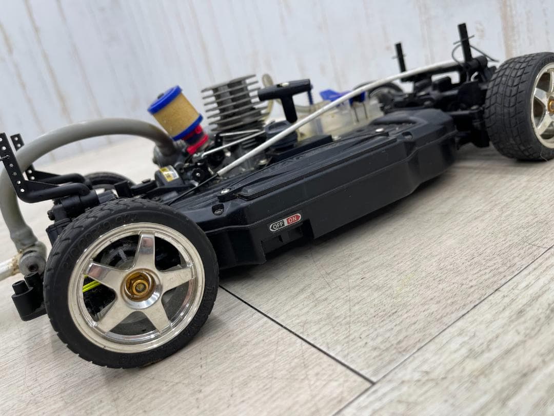 1/10 タミヤ エンジン ラジコンカー R34 GT-R TGS-Rシャーシ - メルカリ