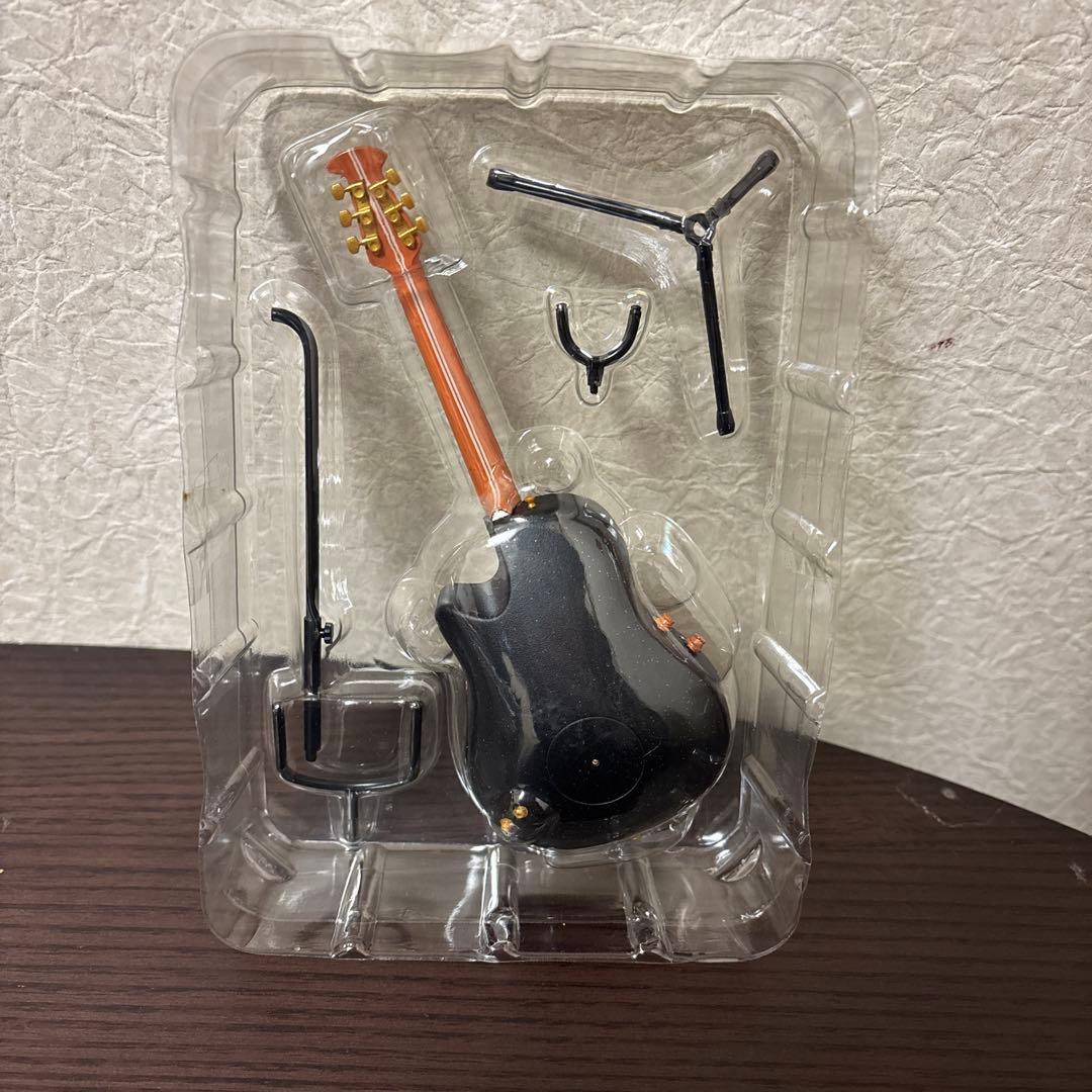 Ovation 1/8スケール フィギュア　オベーション ギター ノーマル7種