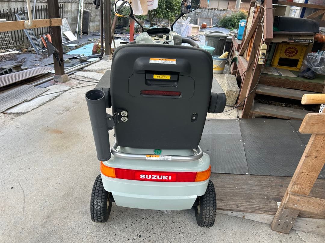 スズキ　セニアカー　ET4D ET4E シニアカー