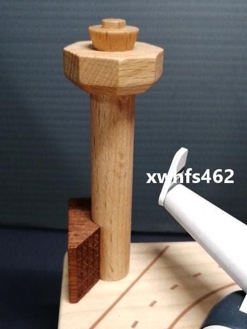 スターラックス航空 木製オルゴール Music Box 音楽と共にバスが走行