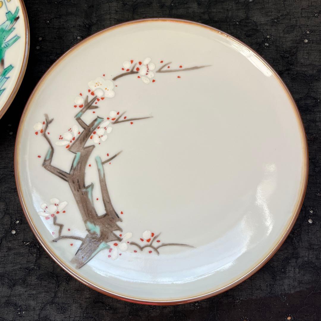 九谷焼　椿山窯　若村紫紅　梅の絵柄のお皿　2枚セット