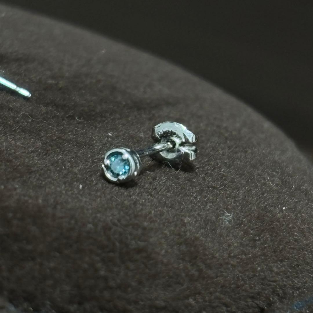 プラチナ ピアス