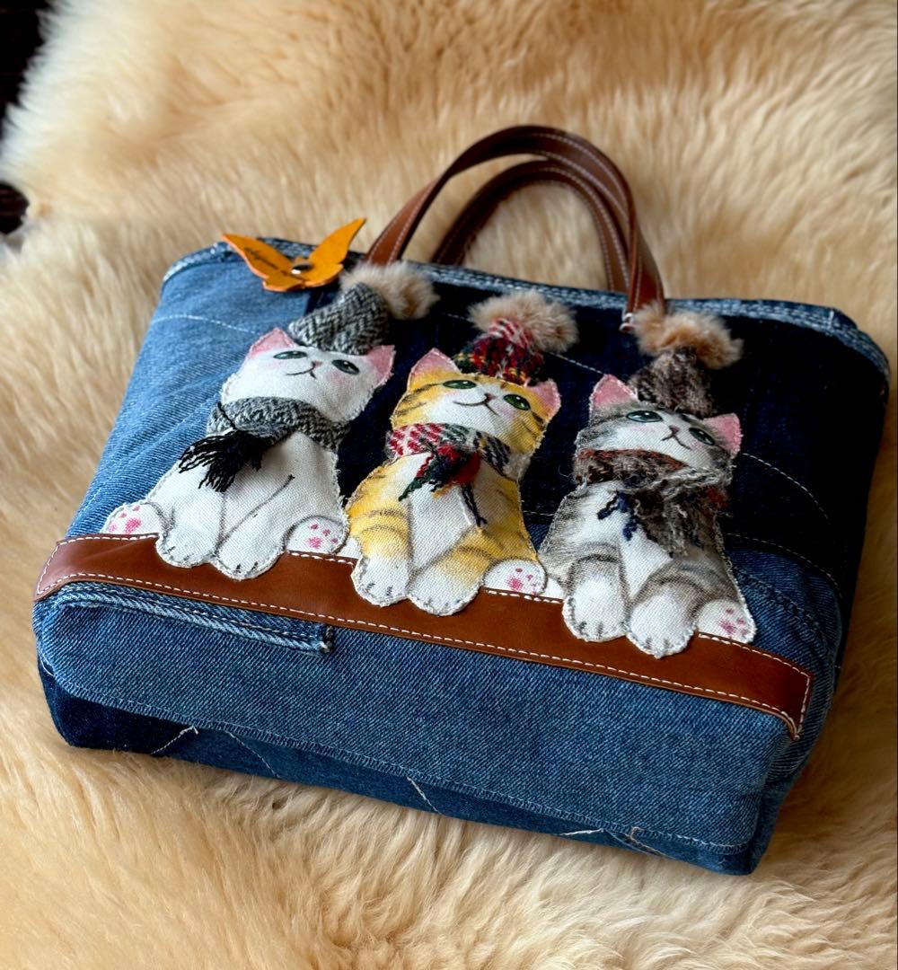手づくり) お出かけ待ち三兄弟 ネコのアップリケデニムバッグねこ