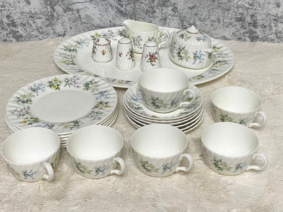 美品 MINTON ミントン テーブルセット小花柄 食器 来客用 お料理教室