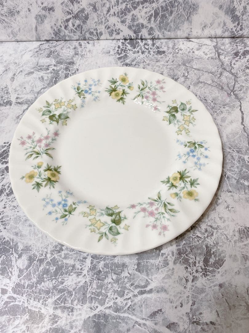 美品 MINTON ミントン テーブルセット小花柄 食器 来客用 お料理教室