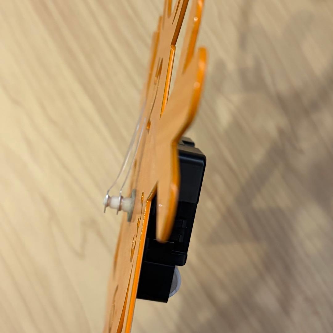 アルティ エ メスティエリ　オレンジ色 掛時計 子供部屋に