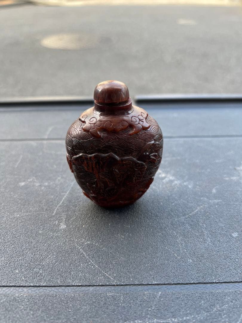 中国 古玩 玉石 鼻煙壺 古美術 骨董 琥珀 彫刻 嗅ぎたばこ 時代物 古美術品