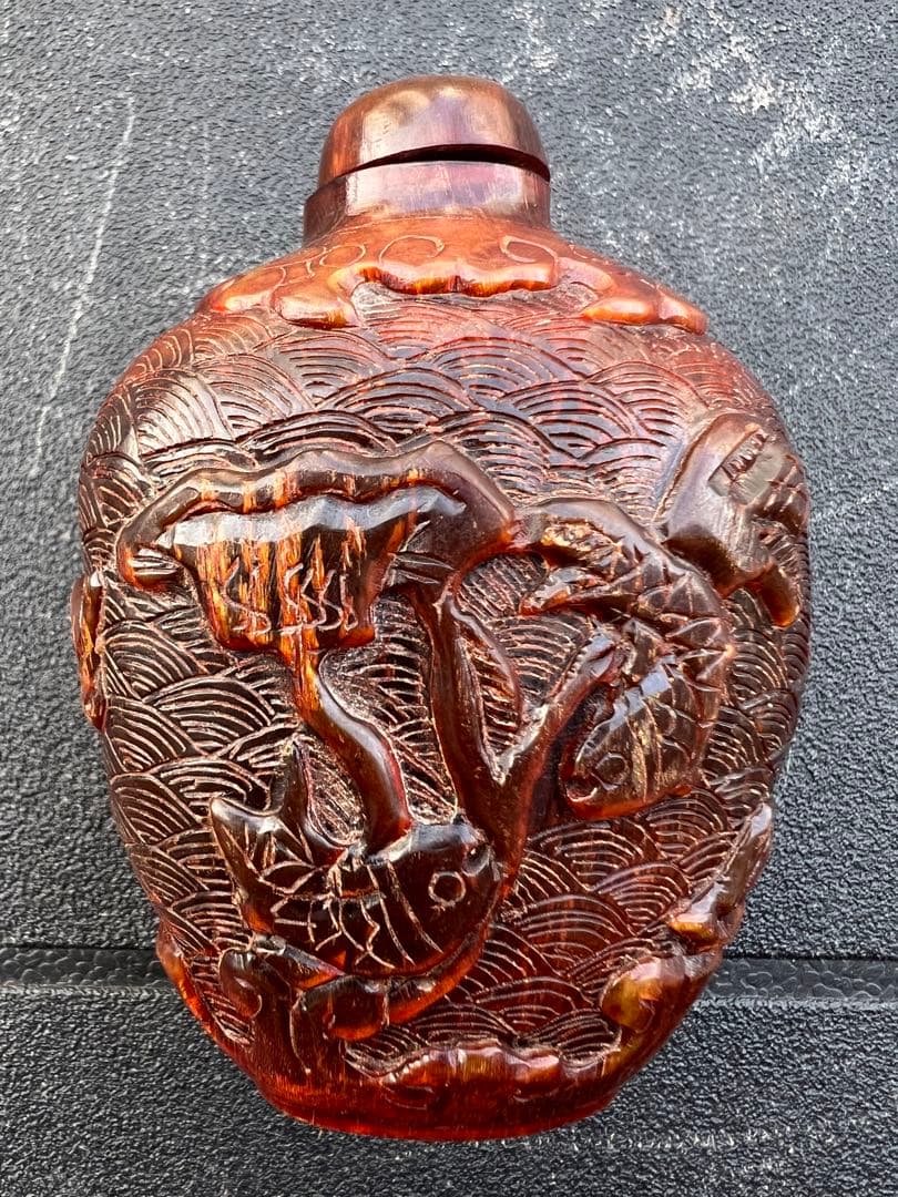 中国 古玩 玉石 鼻煙壺 古美術 骨董 琥珀 彫刻 嗅ぎたばこ 時代物 古美術品