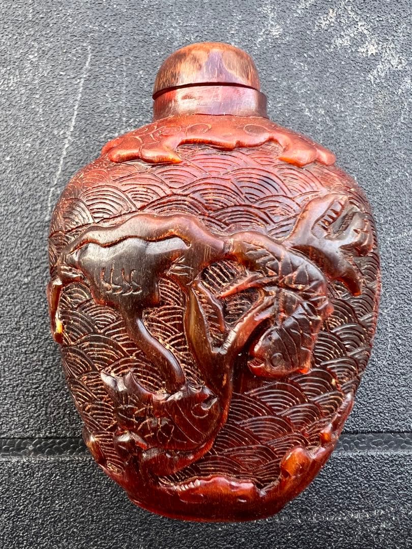 中国 古玩 玉石 鼻煙壺 古美術 骨董 琥珀 彫刻 嗅ぎたばこ 時代物 古美術品