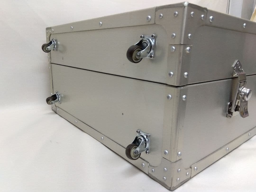 アルミトランク　アルマイト加工　日本製　大型サイズ　アルミ製