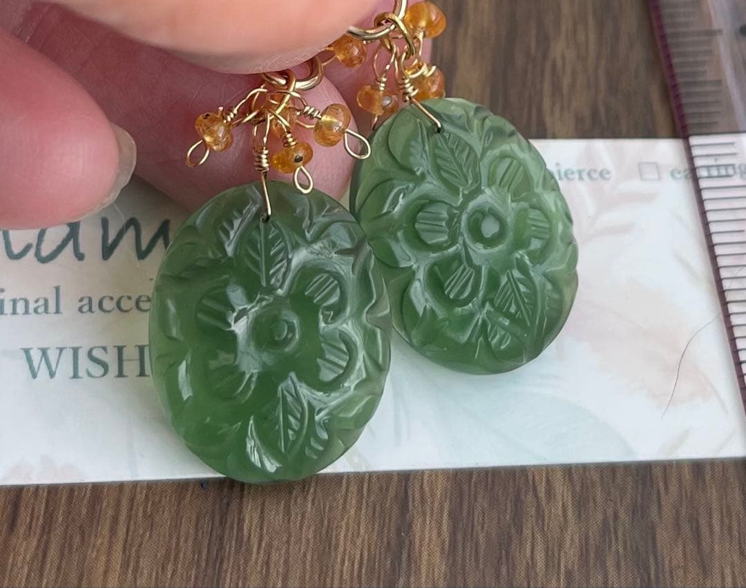 再入荷なしサーペンティンカービングのピアスチャーム＊14kgf