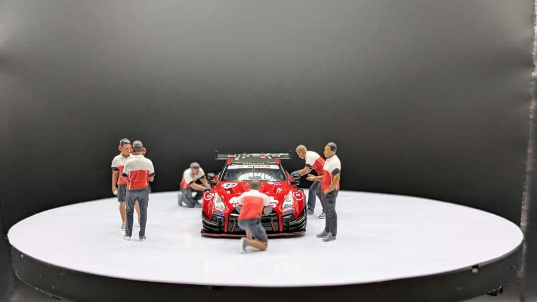 1/64 MINI GT NISSAN GT-R Nismo＆ フィギュア