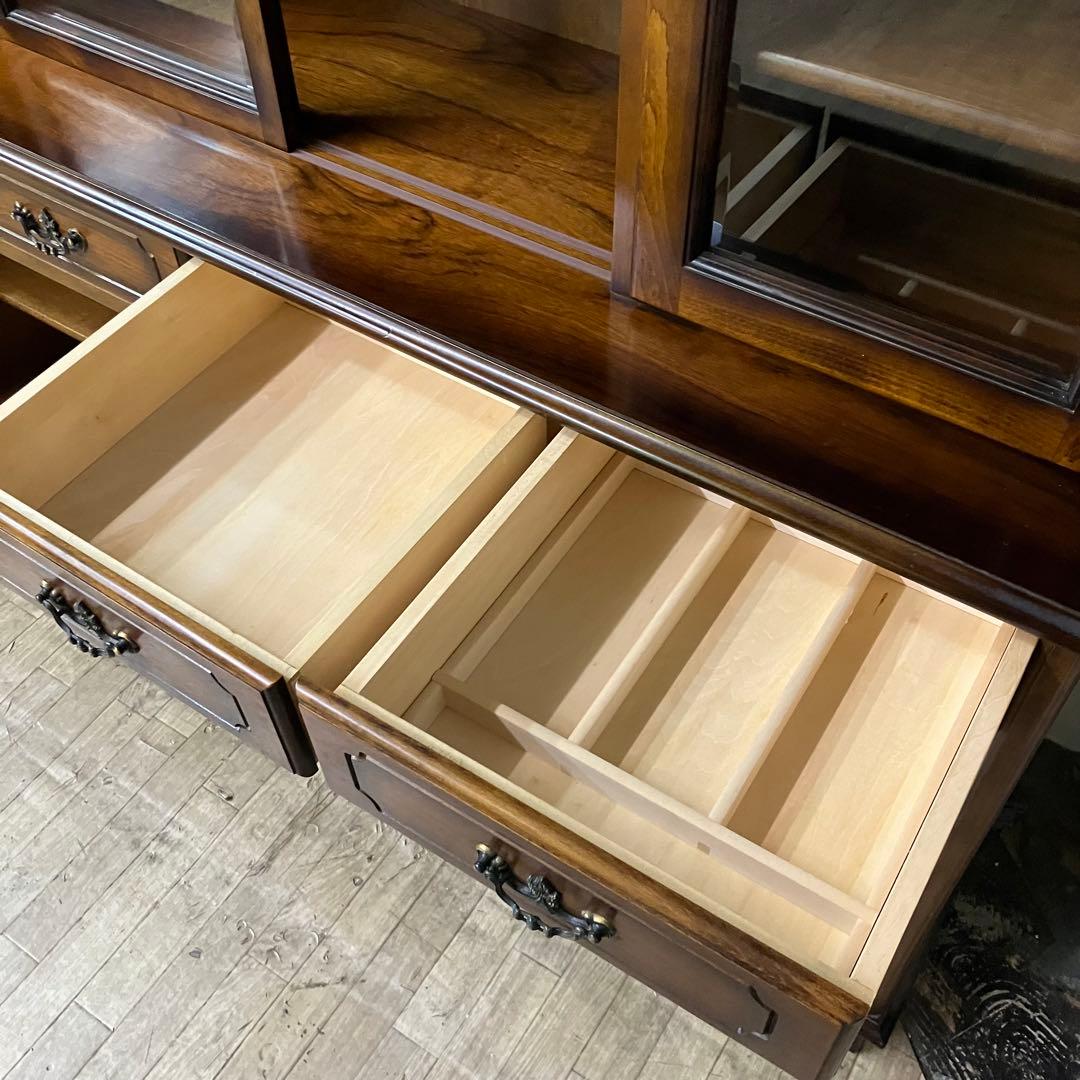 カリモク　KARIMOKU コロニアル　食器棚　水屋　オールド　レトロ　下部分