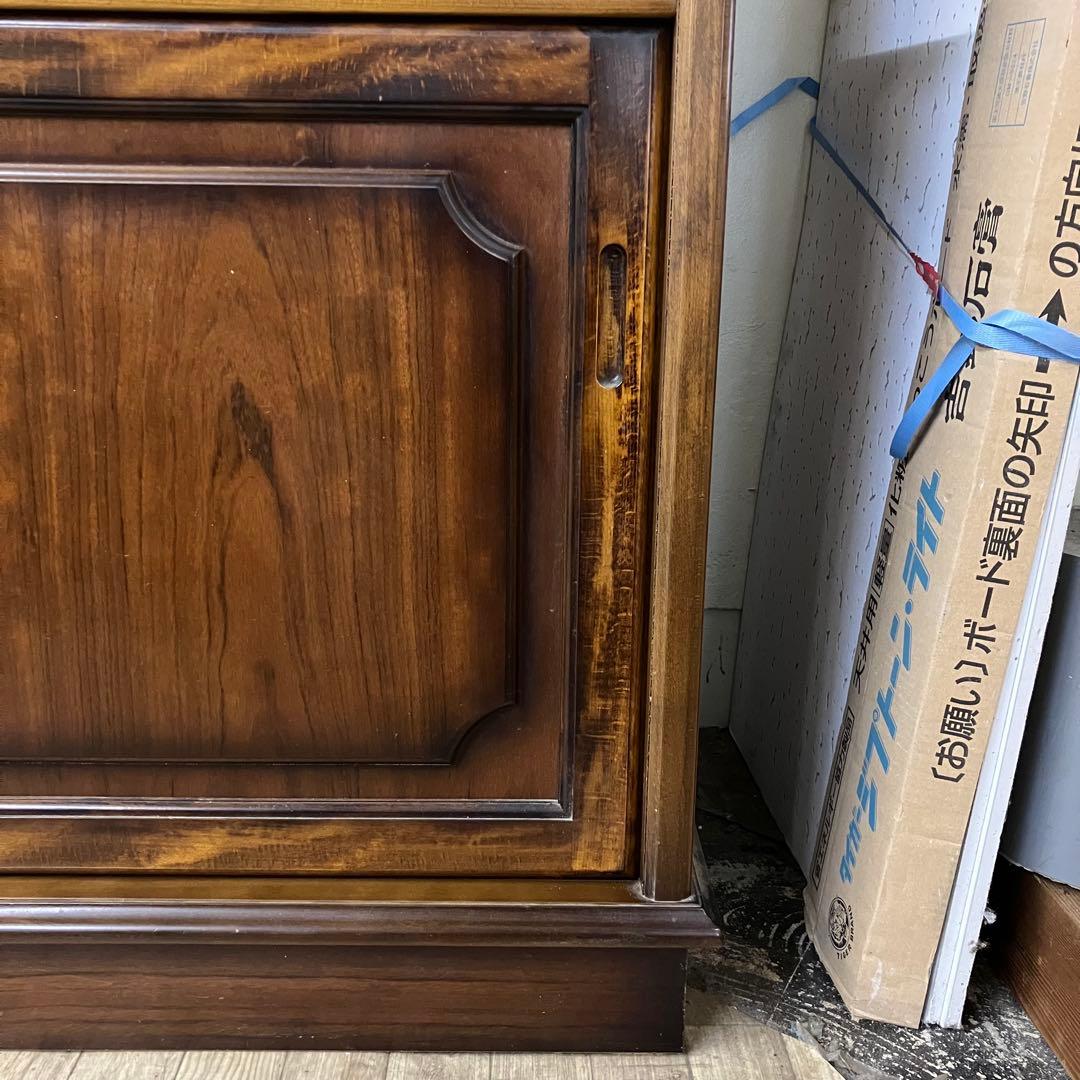 カリモク　KARIMOKU コロニアル　食器棚　水屋　オールド　レトロ　下部分