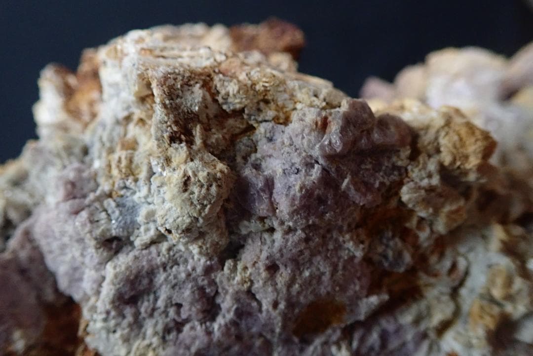 3040g ♥ スピネル 8月誕生石 尖晶石 原石 天然石 未加工 1点もの