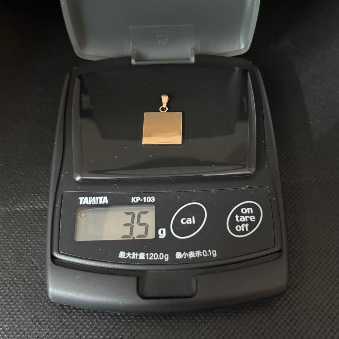 K18YG 3.5g スクエア ペンダント トップ ヘッド 15mm プレート