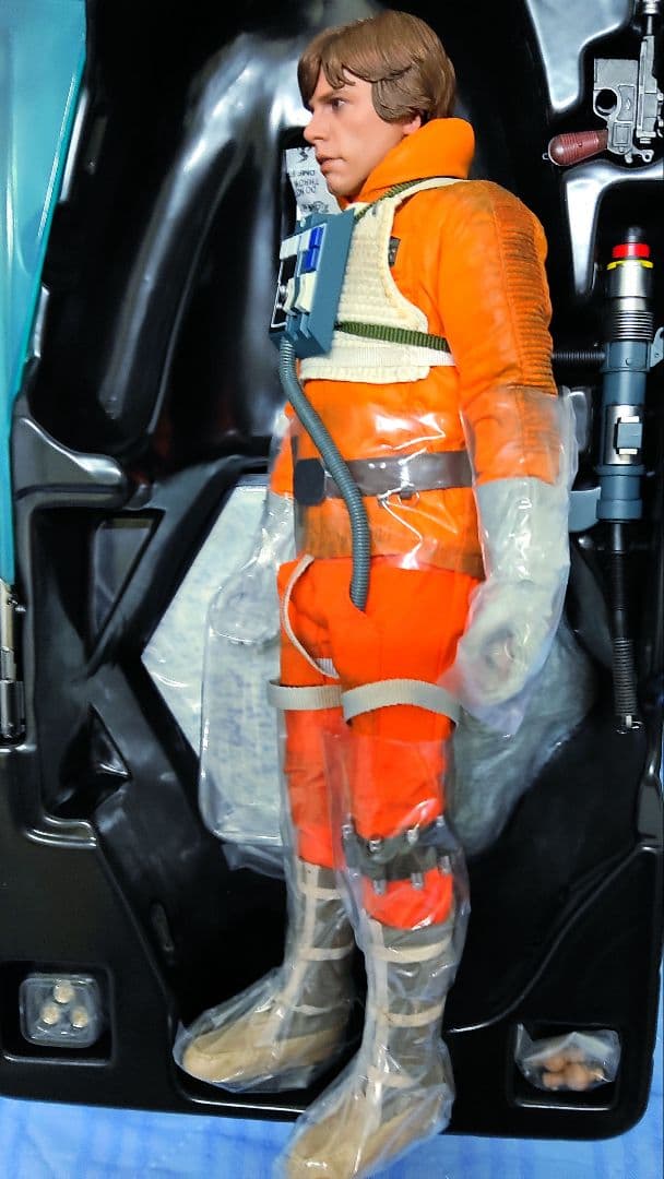 HOTTOYs•STARWARS[ルーク]レイアヘッド付き!土日限定価格!!