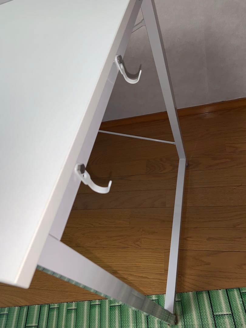 サンワダイレクト　デスク　ホワイト　140cm × 60cm