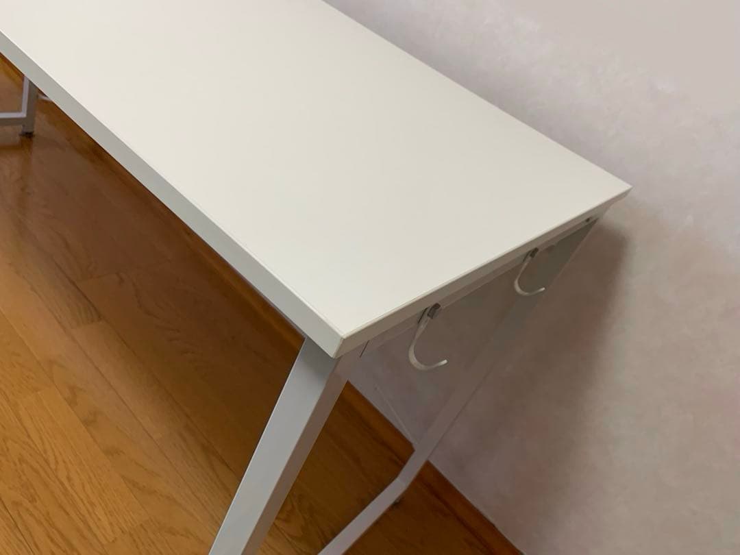 サンワダイレクト　デスク　ホワイト　140cm × 60cm