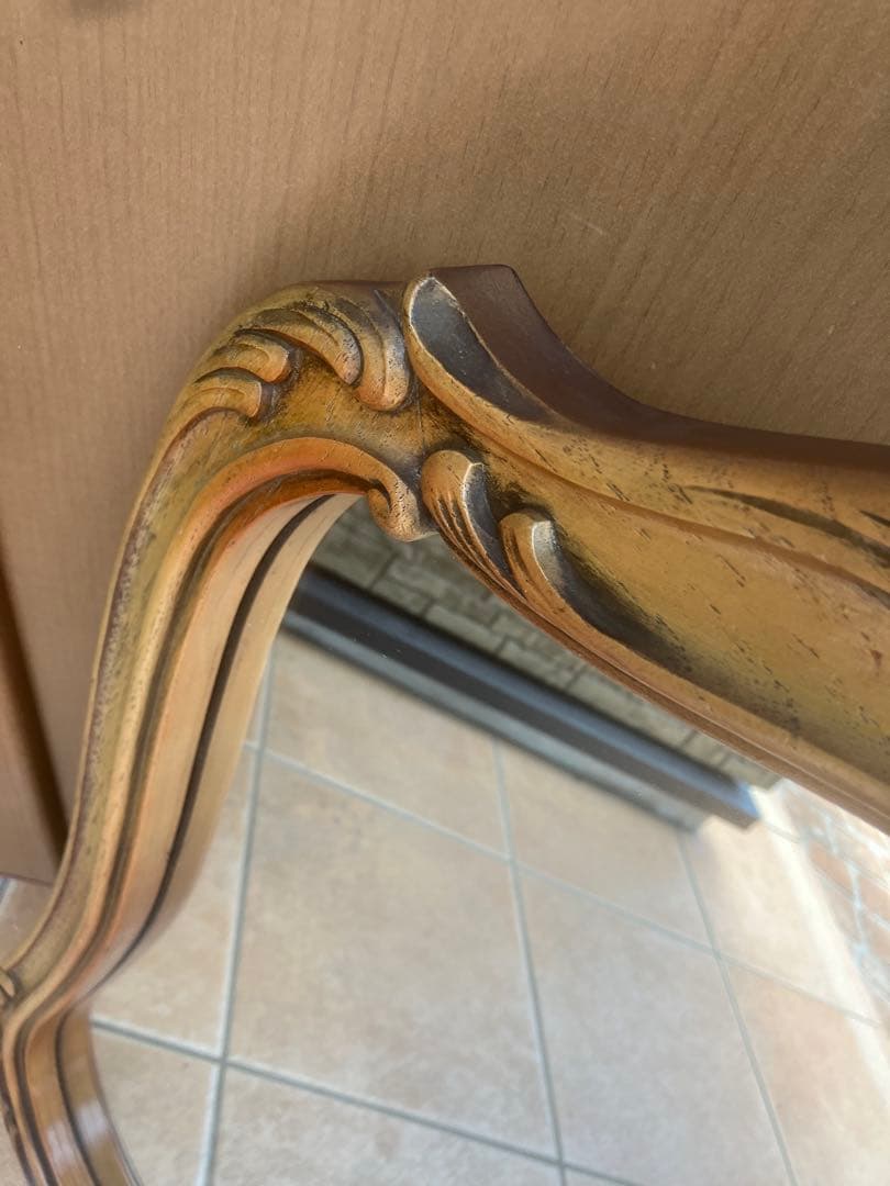 アンティーク調　木製　デコラティブフレーム　ウォールミラー　壁掛け