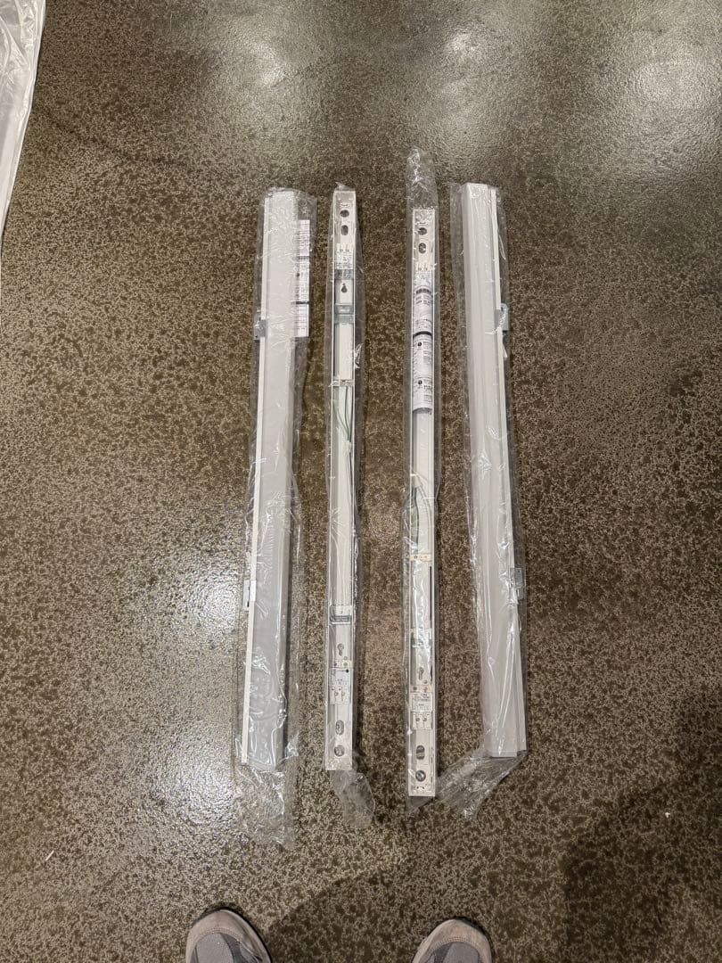 OL 291 574R1M LEDベースライト　2本セット