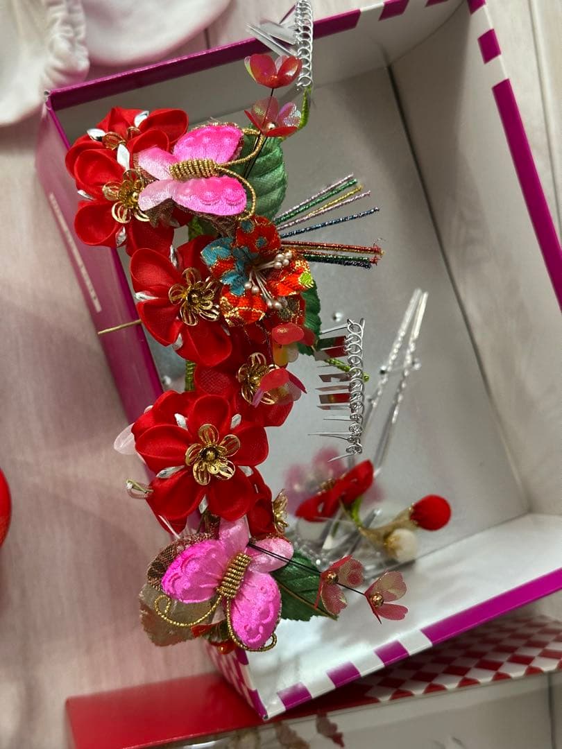 七五三　子ども　着物　小物一式　髪飾り　巾着　扇子　草履　赤