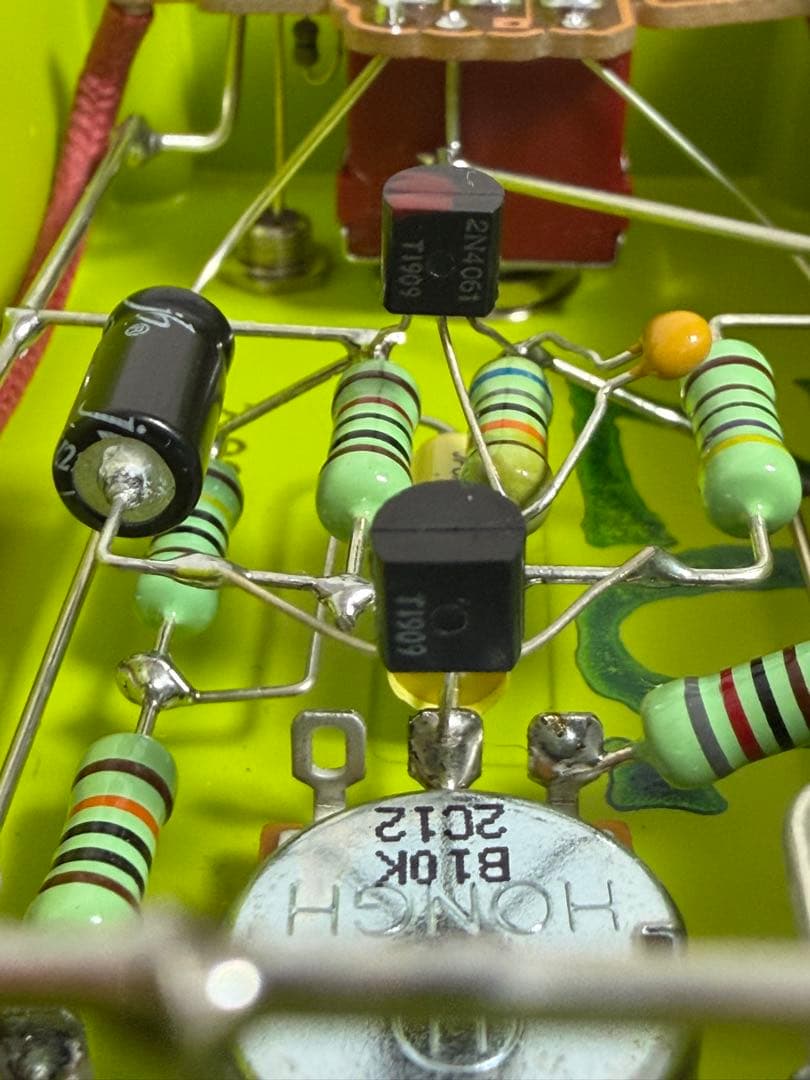 reeveselectro.co.uk ZO：(NOS 2N4061)