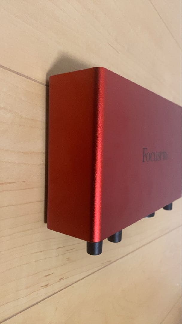 Focusrite Scarlett 2i2　オーディオインターフェース