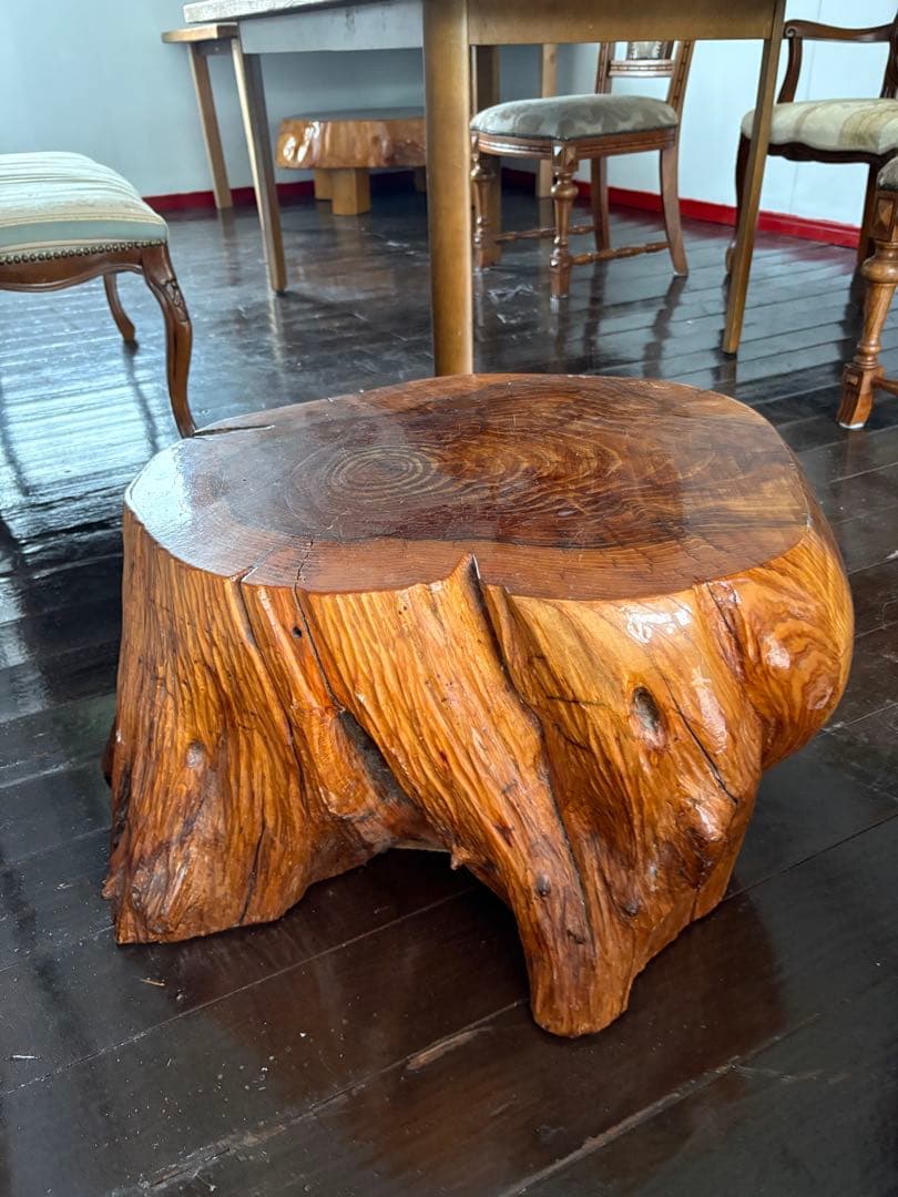 木製 センターテーブル 自然木の形状