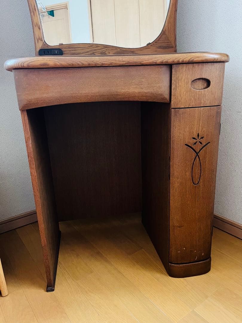 アンティーク調 ミラー付きドレッサー